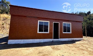 Casa en Arriendo en CASA NUEVA INMERSA EN LA NATURALEZA EN CURACAVI