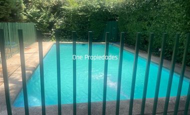 Casa en Arriendo en Ralun |5 dorm| 5Baños| Piscina