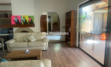 Casa en Arriendo en Ralun |5 dorm| 5Baños| Piscina