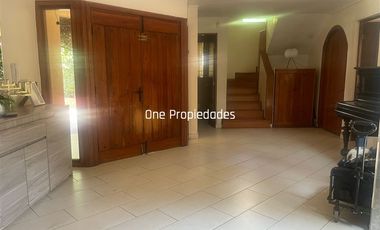 Casa en Arriendo en Ralun |5 dorm| 5Baños| Piscina
