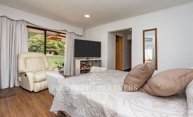 Excelente propiedad en consolidado condominio de Santa Rita