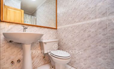 Excelente propiedad en consolidado condominio de Santa Rita