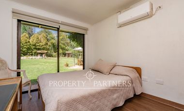 Excelente propiedad en consolidado condominio de Santa Rita