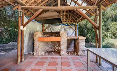 Excelente propiedad en consolidado condominio de Santa Rita