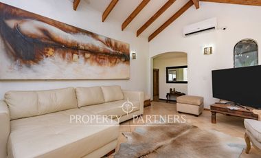 Excelente propiedad en consolidado condominio de Santa Rita