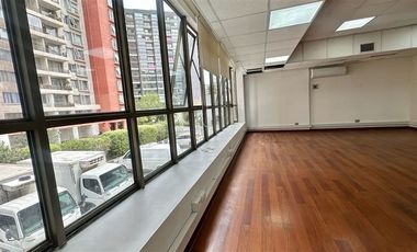 Oficina en Venta en VICUÑA MACKENNA PONIENTE CON ATAHUALPA