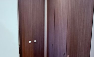 OPORTUNIDAD DE INVERSIÓN,  CASA CON LOCAL COMERCIAL