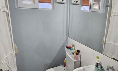 OPORTUNIDAD DE INVERSIÓN,  CASA CON LOCAL COMERCIAL