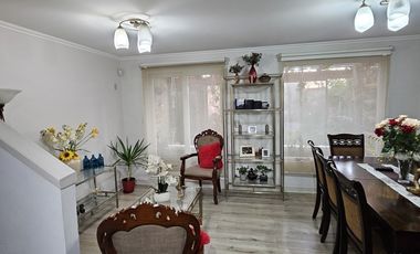 OPORTUNIDAD DE INVERSIÓN,  CASA CON LOCAL COMERCIAL