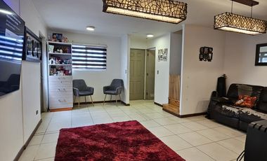 VENDO LINDA CASA EN SECTOR VILLA LOS ESCRITORES, SAN PEDRO