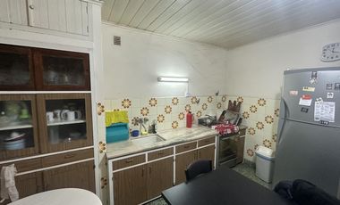 Casa sobre fracción de 10000 mts2. 411 y 138