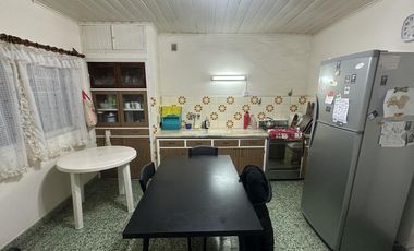 Casa sobre fracción de 10000 mts2. 411 y 138