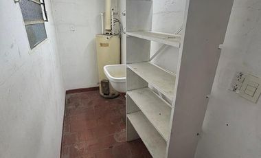 CENTRO DE LANUS ESTE, APTO USO COMERCIAL,  PROFESIONAL ó VIVIENDA!!