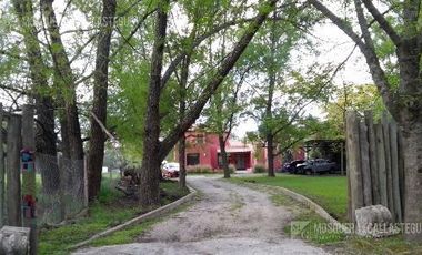 Casa con costa al rio con increíble parque! Santa María De Tigre ! VENTA Y ALQUIER ANUAL.