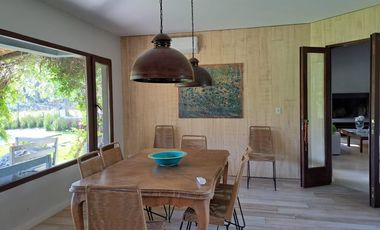 Casa con costa al rio con 1400 metros de parque! Santa María De Tigre ! VENTA Y ALQUIER ANUAL.