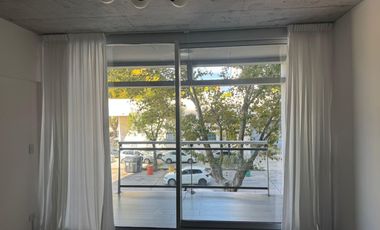 Loft  de 47 mts vivienda u oficina, con cochera. Distrito Quartier, Retiro.