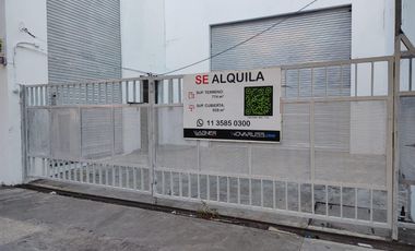 Excelente galpón en Constitución. Muy buena altura!