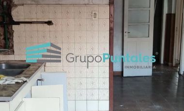 Casa de 3 ambientes en Burzaco Sobre lote de 10 x 25 mts excelente ubicación