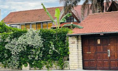 Casa en venta de 5 ambientes en Villa Adelina