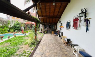 Casa en venta de 5 ambientes en Villa Adelina