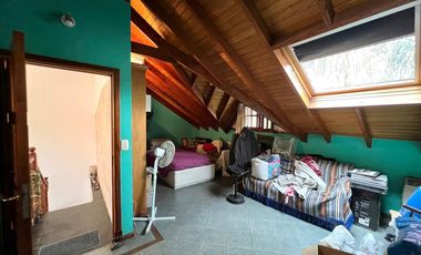 Casa en venta de 5 ambientes en Villa Adelina