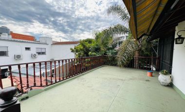 Casa en venta de 5 ambientes en Villa Adelina