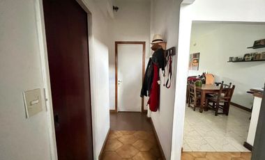 Casa en venta de 5 ambientes en Villa Adelina