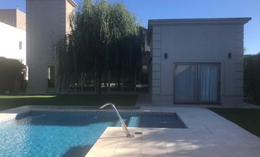 Hermosa Casa - Fincas de Iraola II