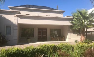 Hermosa Casa - Fincas de Iraola II