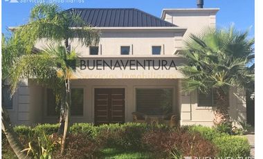 Hermosa Casa - Fincas de Iraola II