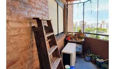 MUY LINDO DEPARTAMENTO  4 AMBIENTES EN EXCELENTE UBICACIÓN