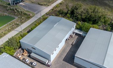 Alquiler - Nave - Parque Industrial del Oeste - 1500m2