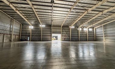 Alquiler - Nave - Parque Industrial del Oeste - 1500m2