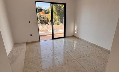 Casas Nuevas en Venta, Condominio con Alberca y Canchas de Padel