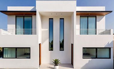 Casas Nuevas en Venta, Condominio con Alberca y Canchas de Padel