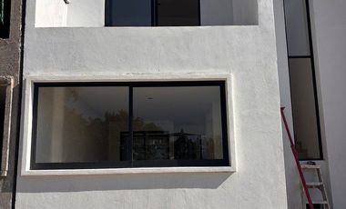Casas Nuevas en Venta, Condominio con Alberca y Canchas de Padel