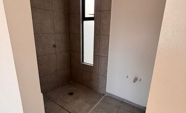 Casas Nuevas en Venta, Condominio con Alberca y Canchas de Padel