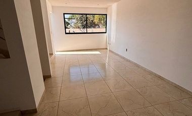 Casas Nuevas en Venta, Condominio con Alberca y Canchas de Padel