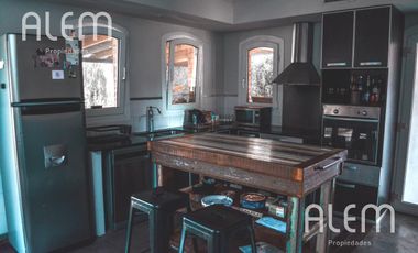 Casa de 3 dormitorios en venta en Echeverria del Lago | Posible permuta
