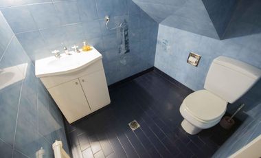 Casa de 4 ambientes en venta, en Martínez.