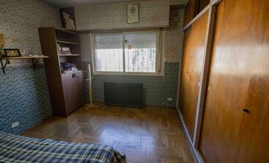 Casa de 4 ambientes en venta, en Martínez.