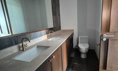 Depto. de 3 recámaras en ARTHOUSE con Refri/Lavasecadora/cortinas
