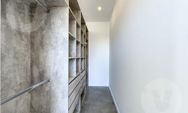 Casa en venta con renta - Barrio Santa Ines, Canning