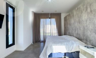 Casa en venta con renta - Barrio Santa Ines, Canning