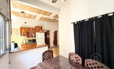 Venta Casa en Banfield Este