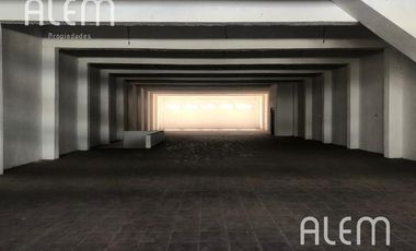 Imponente Local de más de 1800m2 en Lomas