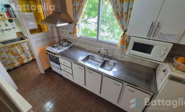 EXCELENTE DEPARTAMENTO CON AMPLIO JARDÍN Y COCHERA EN LA LUCILA