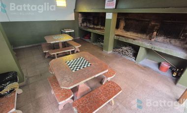 EXCELENTE DEPARTAMENTO CON AMPLIO JARDÍN Y COCHERA EN LA LUCILA