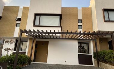 Casa en Renta Fracc Vista Bosques, a 25 min de Santa Fe, rápido acceso a la CDMX