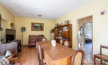 Casa 4 Ambientes Venta en Ramos Mejia